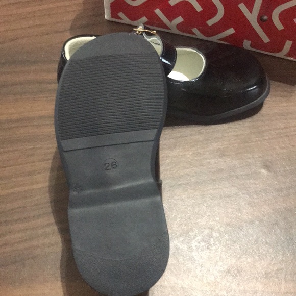 Mary Jane, with buckle.  Great quality shoes, Size 26 (US 9) - Picture 9 of 10